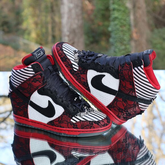 Nike Dunk Sky Hi Doernbecher 2013 - Picture 7 of 16